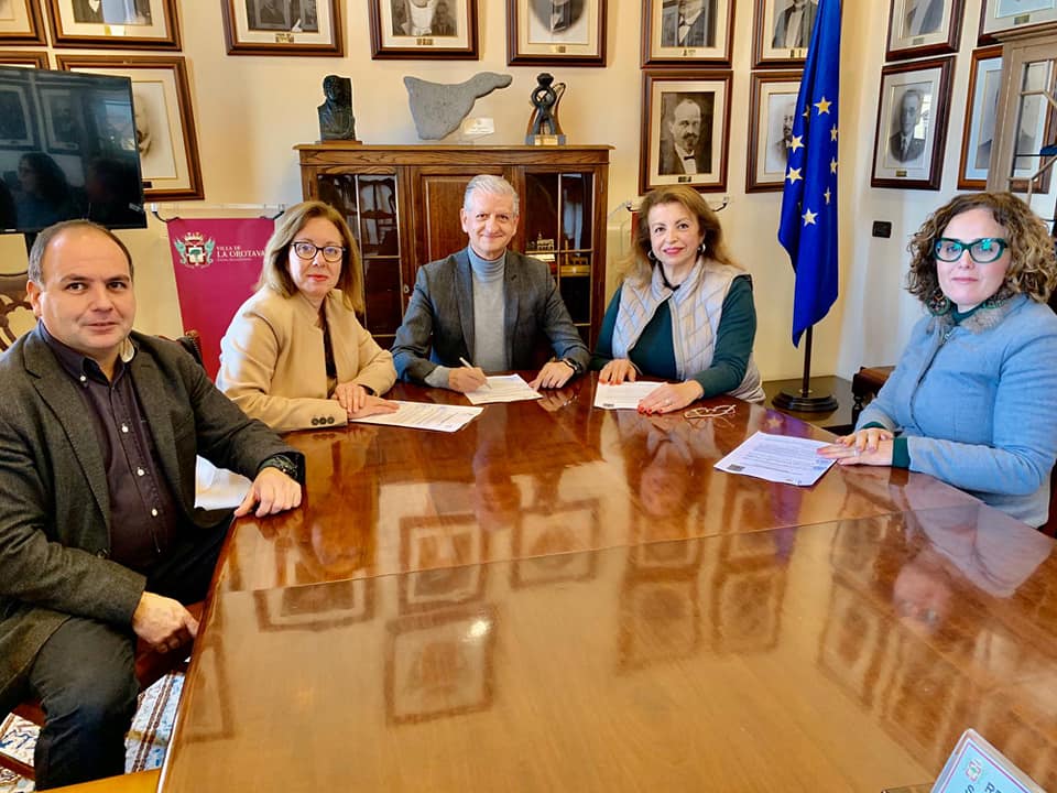 Usuarios de Afes y dos colegios públicos de La Orotava siguen disfrutando de los Huertos Ecológicos Urbanos 