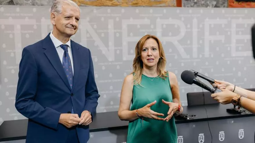 El Cabildo y el Ayuntamiento de La Orotava impulsan un nuevo servicio de transporte a la demanda mediante taxis accesibles