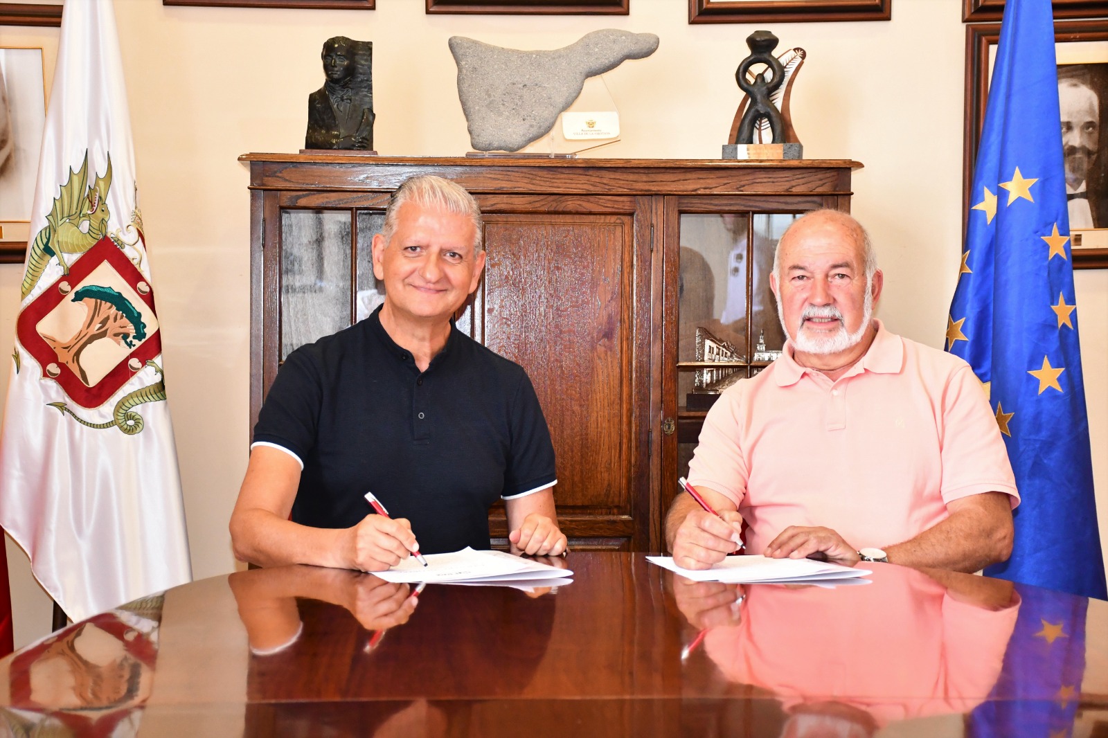 El Ayuntamiento suscribe nuevo convenio de colaboración con la Asociación Cultural Pinolere   