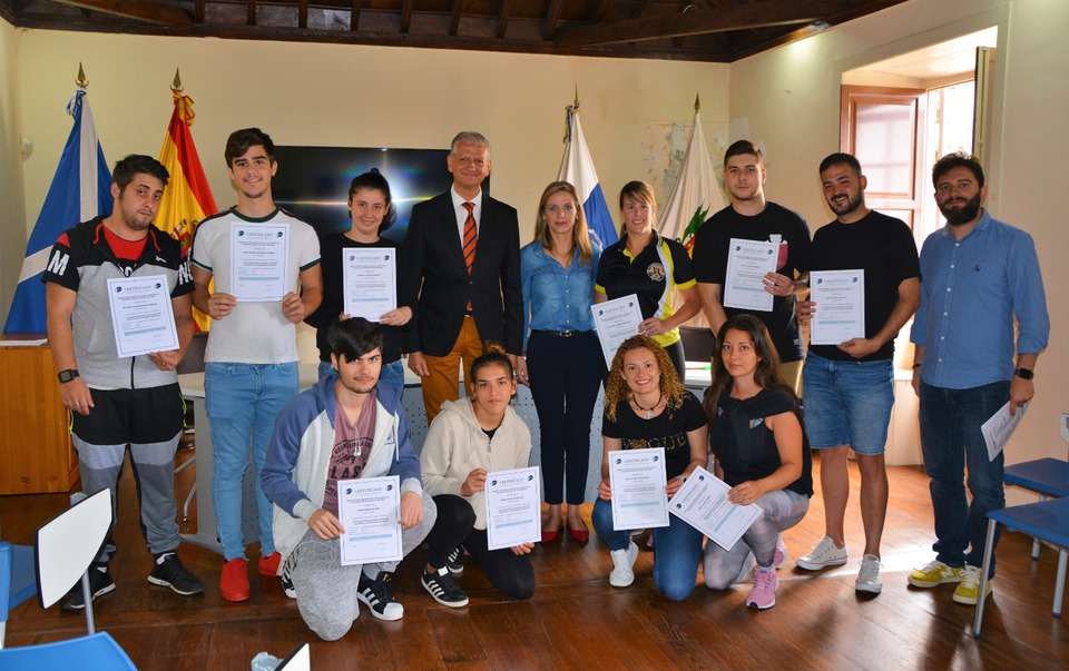 El Ayuntamiento villero formó a una treintena de jóvenes como monitores deportivos 