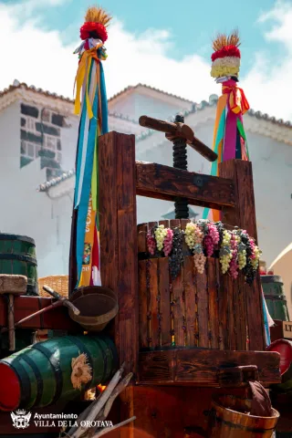 MEJOR CARRETA Y GRUPO.GREGORIO MIGUEL MARRERO GONZALEZ Y  RONDALLA LA LUZ 2