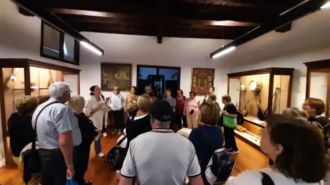 de399c4f-f6fc-4518-8b80-867e928220c5