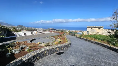 57471ce6-8cd9-44ac-9258-63f170e0e374