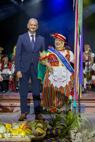 ALCALDE Y ROMERA MAYOR MAYORES