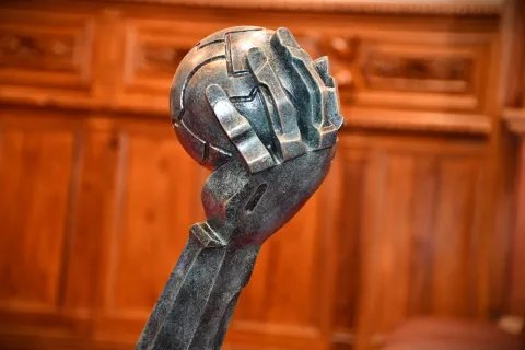 a0e08f2f-1534-4e8d-9b62-c2a9bb21b75e