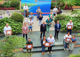 Amor al Arte, Amarca y Pepe Jeans, ganadores en el concurso de escaparates por las fiestas de La Orotava