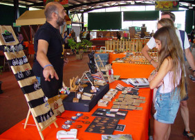 Juli Ruiz incorpora joyas artesanas a la oferta del Mercadillo Valle de La Orotava