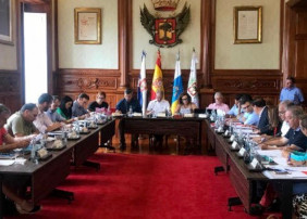 El Pleno de La Orotava aprueba una propuesta para mejorar la situación de los autónomos