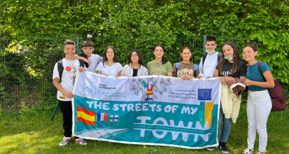 El Colegio La Milagrosa desarrolla el proyecto ‘Las calles de mi pueblo’, uniendo la Villa con Europa