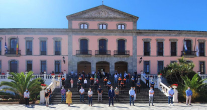 Minuto de silencio en memoria de las víctimas por el COVID-19