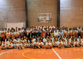 presentación del Club Baloncesto Valle Arautápala y sus equipos de base