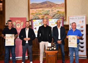 La Orotava acoge la primera feria de la Miel