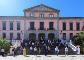 Minuto de silencio en memoria de las víctimas por el COVID-19