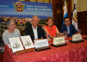 PRESENTADO EL NUEVO LIBRO DE LA VILLERA DE HONOR Y PREMIO CANARIAS DE LITERATURA, CECILIA DOMÍNGUEZ