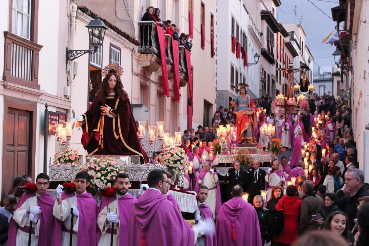 Procesión del mandato